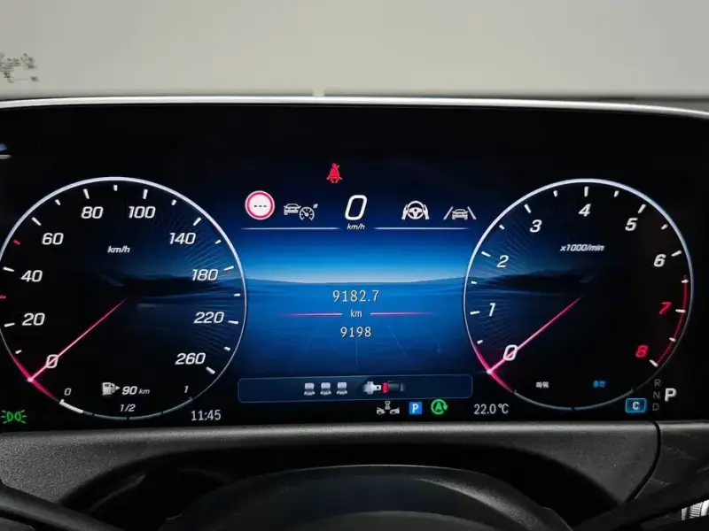 2025 Mercedes-Benz E-Класс с пробегом 9 198 км