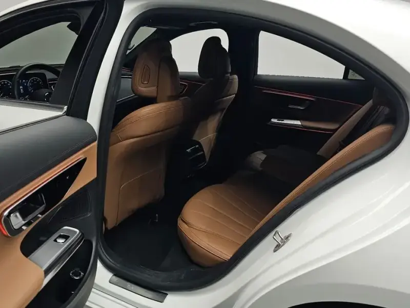 2025 Mercedes-Benz E-Класс с пробегом 9 198 км