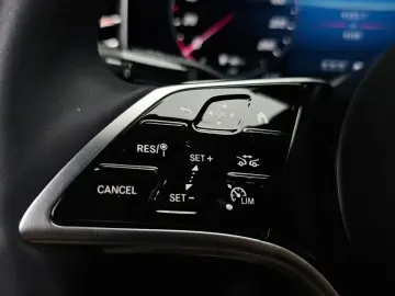 2025 Mercedes-Benz E-Класс с пробегом 9 198 км