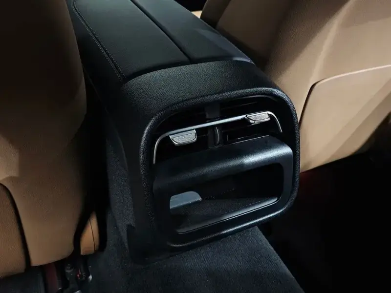 2025 Mercedes-Benz E-Класс с пробегом 9 198 км