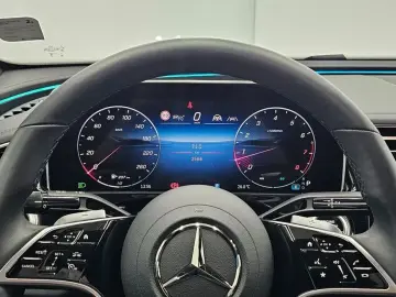 2025 Mercedes-Benz E-Класс с пробегом 2 588 км
