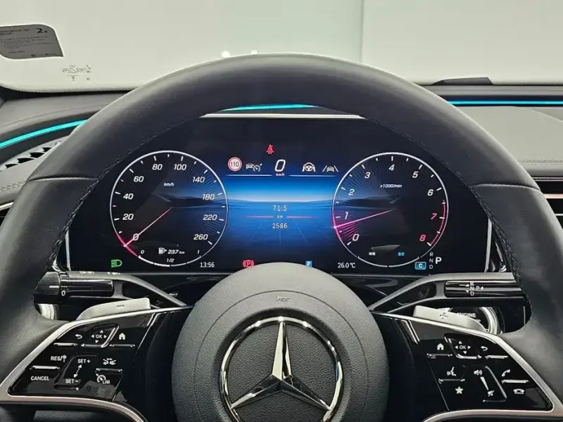 2025 Mercedes-Benz E-Класс с пробегом 2 588 км
