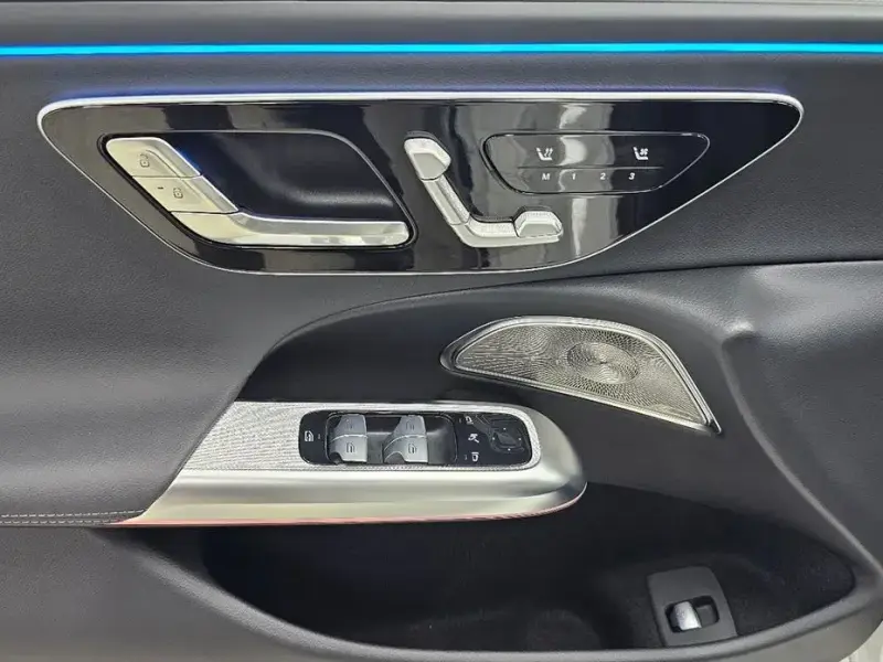 2025 Mercedes-Benz E-Класс с пробегом 2 588 км