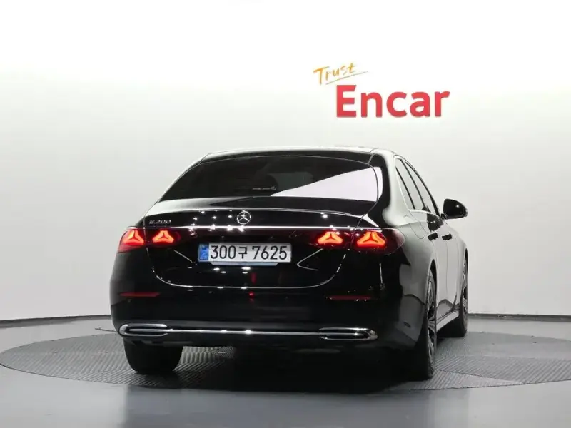 2025 Mercedes-Benz E-Класс с пробегом 20 328 км