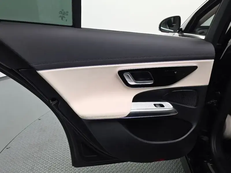 2025 Mercedes-Benz E-Класс с пробегом 20 328 км