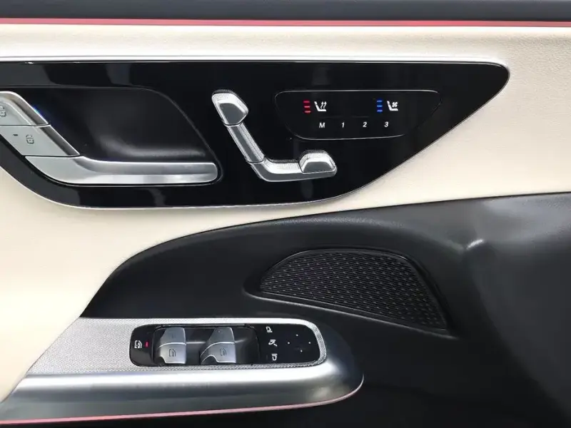 2025 Mercedes-Benz E-Класс с пробегом 20 328 км
