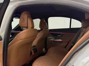 2025 Mercedes-Benz E-Класс с пробегом 21 428 км