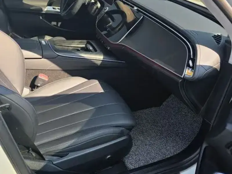 2025 Mercedes-Benz E-Класс с пробегом 8 666 км