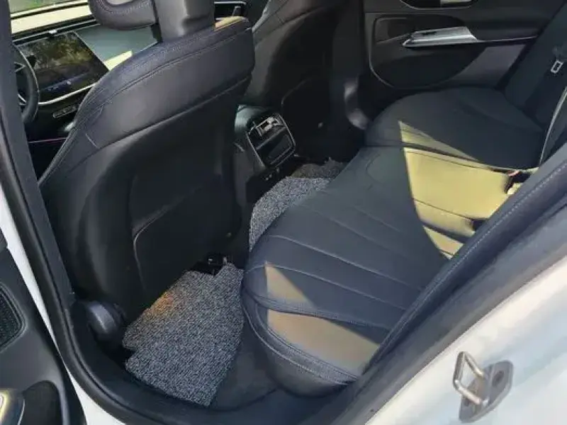 2025 Mercedes-Benz E-Класс с пробегом 8 666 км