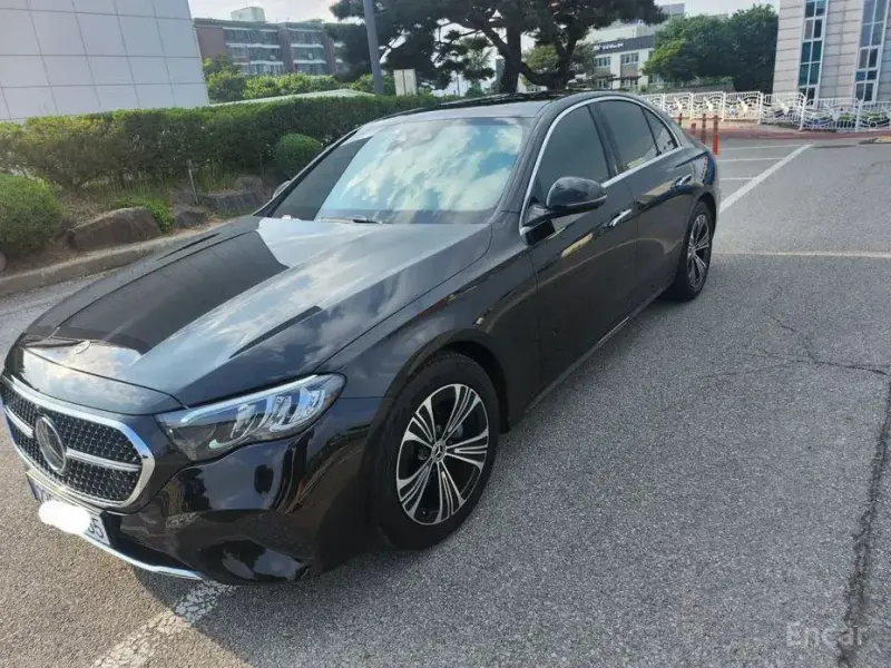 2025 Mercedes-Benz E-Класс с пробегом 30 800 км