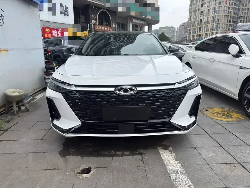 2024 Chery Arrizo 8 Pro с пробегом 15 000 км