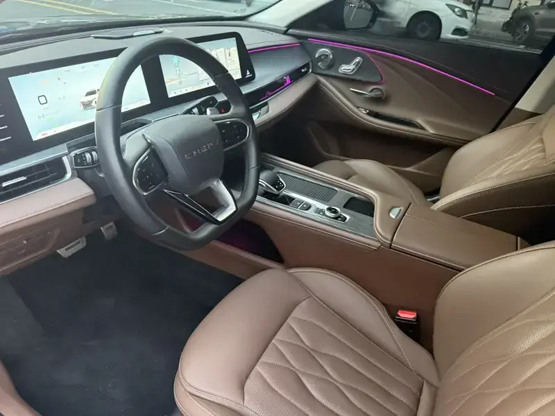 2024 Chery Arrizo 8 Pro с пробегом 13 000 км