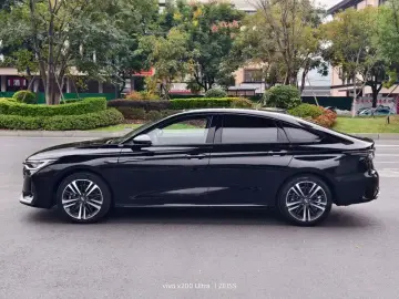 2024 Chery Arrizo 8 Pro с пробегом 37 000 км