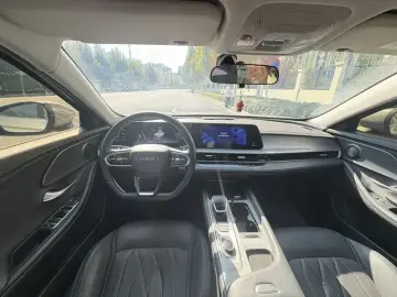 2022 Chery Arrizo 8 Pro с пробегом 35 000 км