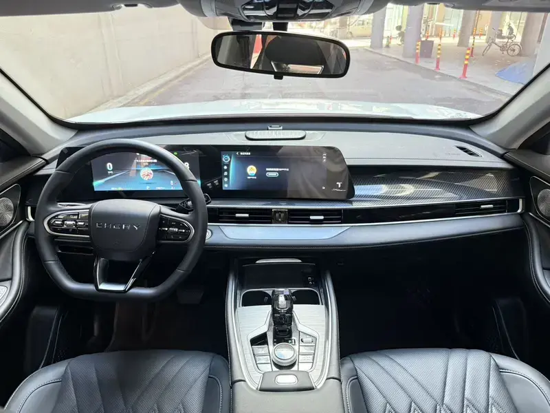 2023 Chery Tiggo 7 Plus с пробегом 17 000 км