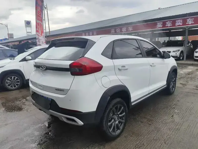 2024 Chery Tiggo 3x с пробегом 16 000 км