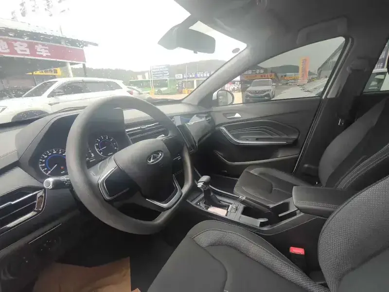 2024 Chery Tiggo 3x с пробегом 16 000 км