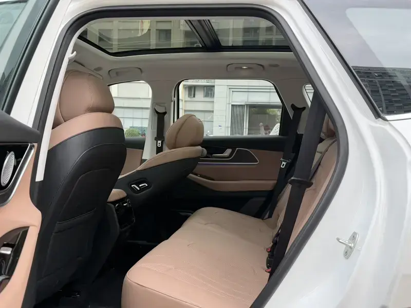 2024 Chery Tiggo 8L с пробегом 1 000 км