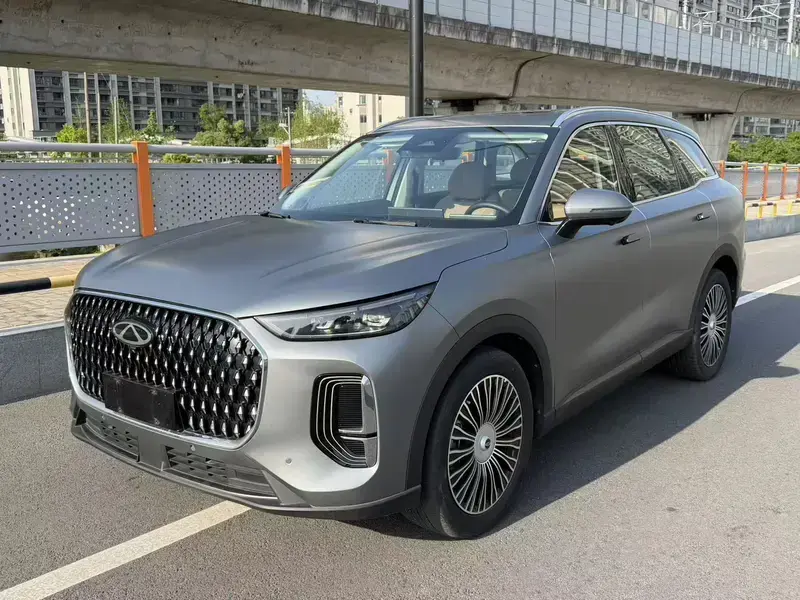2024 Chery Tiggo 8L с пробегом 8 900 км