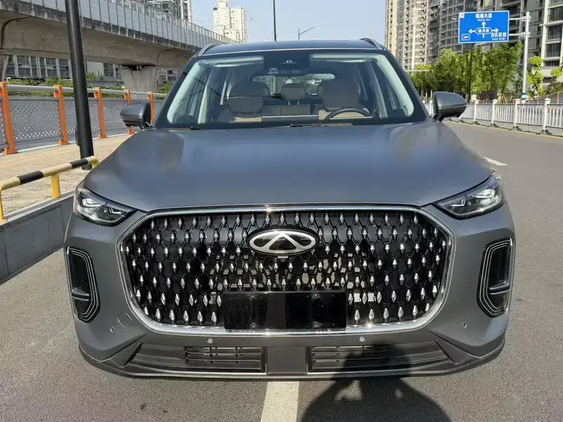 2024 Chery Tiggo 8L с пробегом 8 900 км