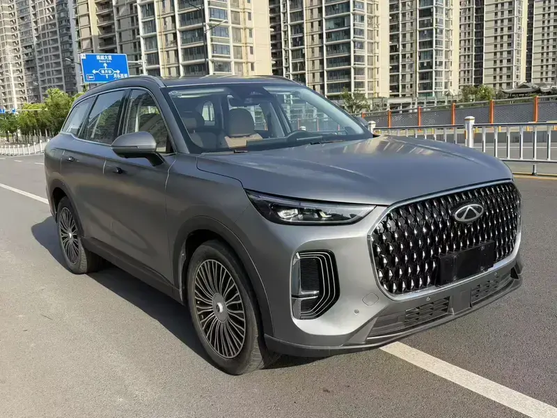 2024 Chery Tiggo 8L с пробегом 8 900 км