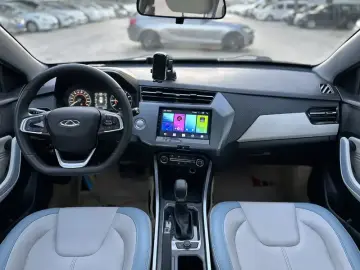 2022 Chery Tiggo 3x с пробегом 9 900 км