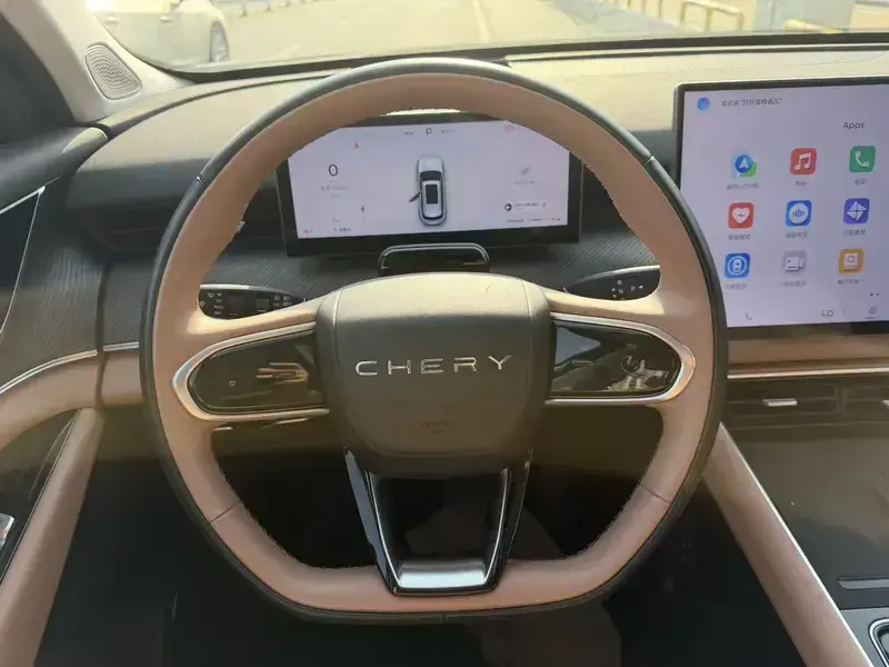2024 Chery Tiggo 8L с пробегом 8 900 км