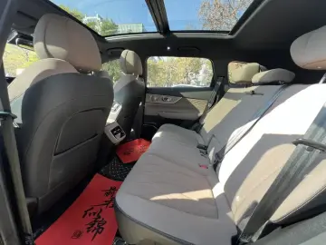 2025 Chery Tiggo 8 Plus с пробегом 7 800 км
