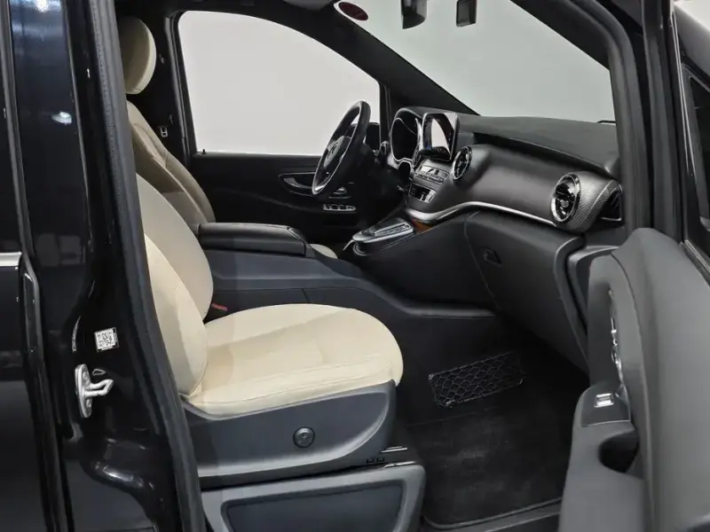 2021 Mercedes-Benz V-Класс с пробегом 72 237 км