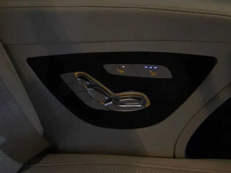 2021 Mercedes-Benz V-Класс с пробегом 72 237 км