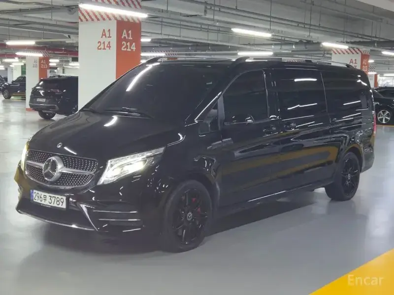 2022 Mercedes-Benz V-Класс с пробегом 90 430 км