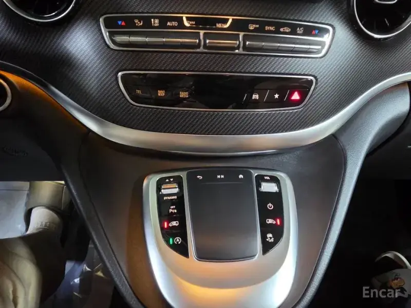 2022 Mercedes-Benz V-Класс с пробегом 90 430 км