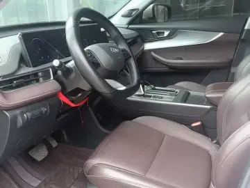 2025 Chery Tiggo 7 с пробегом 16 000 км