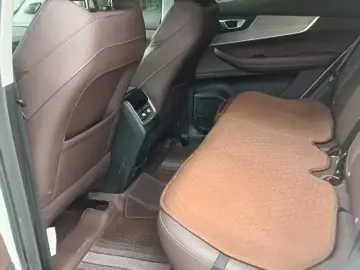 2025 Chery Tiggo 7 с пробегом 16 000 км