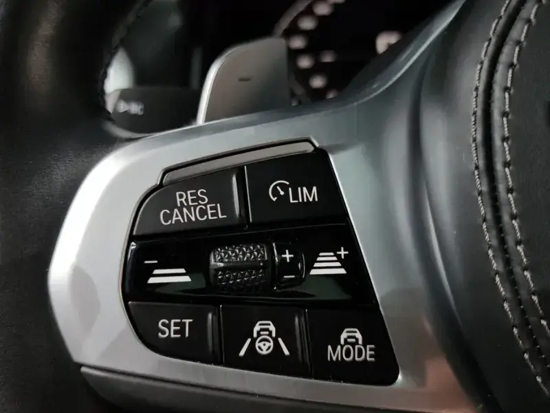2022 BMW 8 серии с пробегом 52 917 км