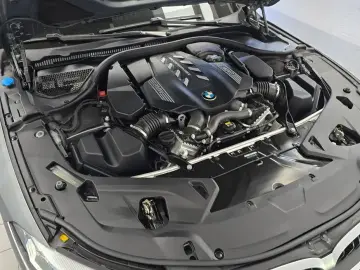 2022 BMW 8 серии с пробегом 25 963 км