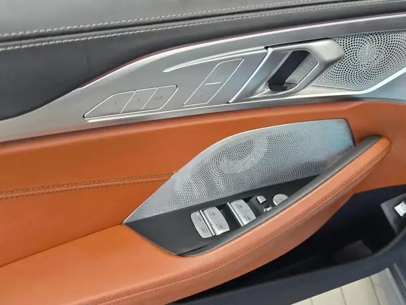 2022 BMW 8 серии с пробегом 25 963 км