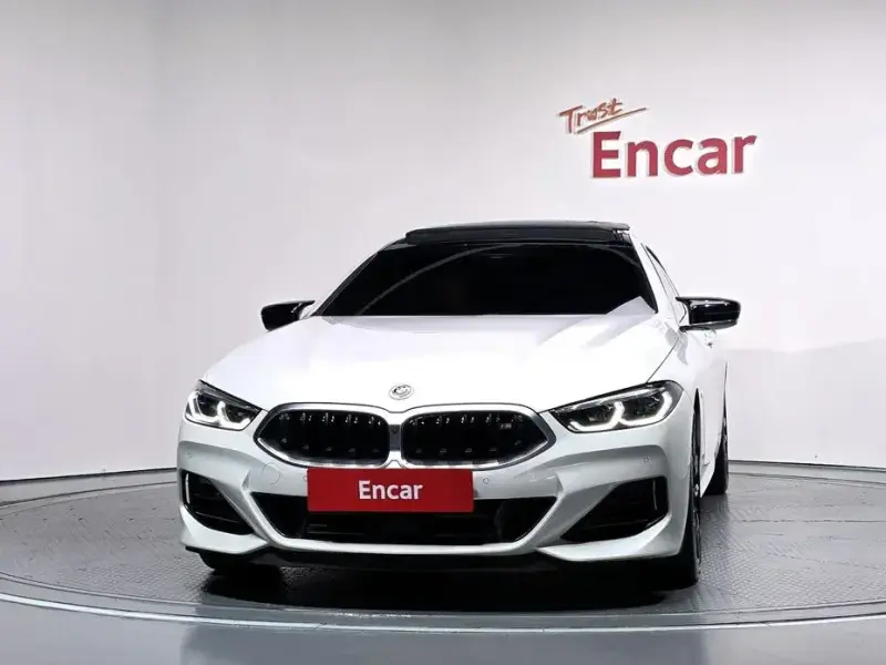 2022 BMW 8 серии с пробегом 76 411 км