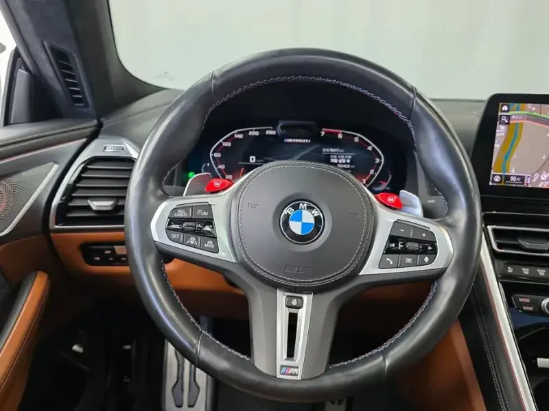 2022 BMW 8 серии с пробегом 76 411 км