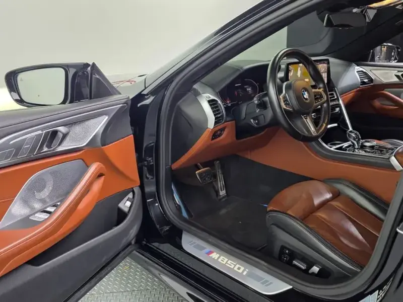2022 BMW 8 серии с пробегом 45 271 км