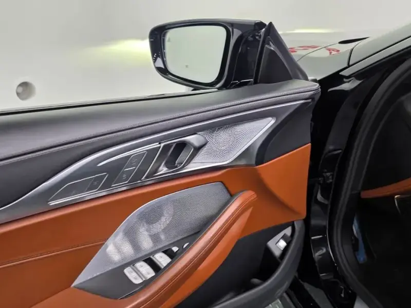 2022 BMW 8 серии с пробегом 45 271 км