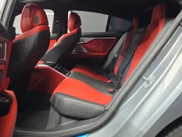 2022 BMW 8 серии с пробегом 33 060 км