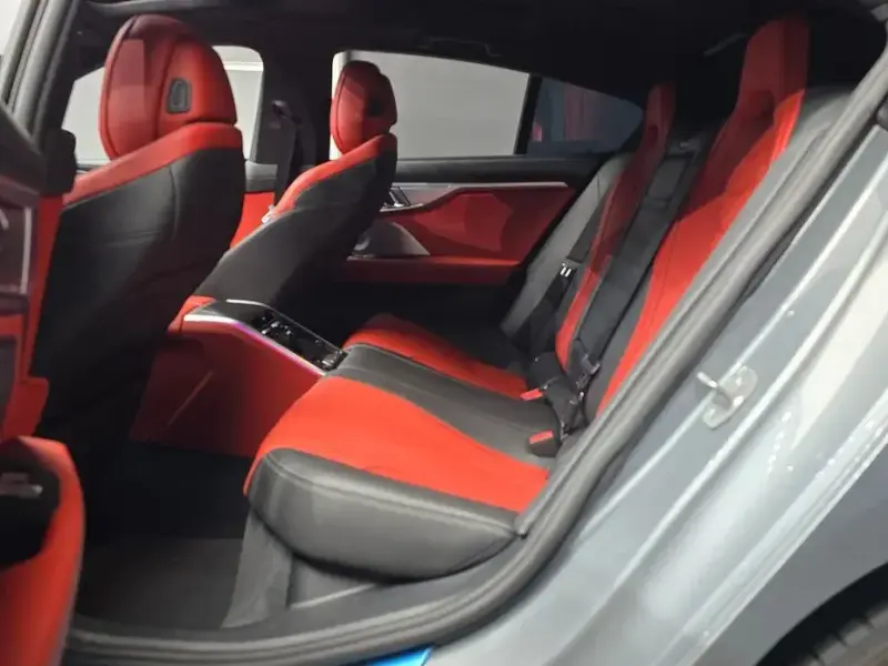 2022 BMW 8 серии с пробегом 33 060 км