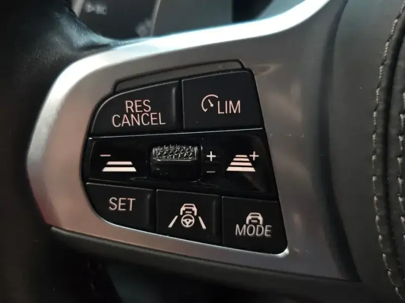 2022 BMW 8 серии с пробегом 33 060 км
