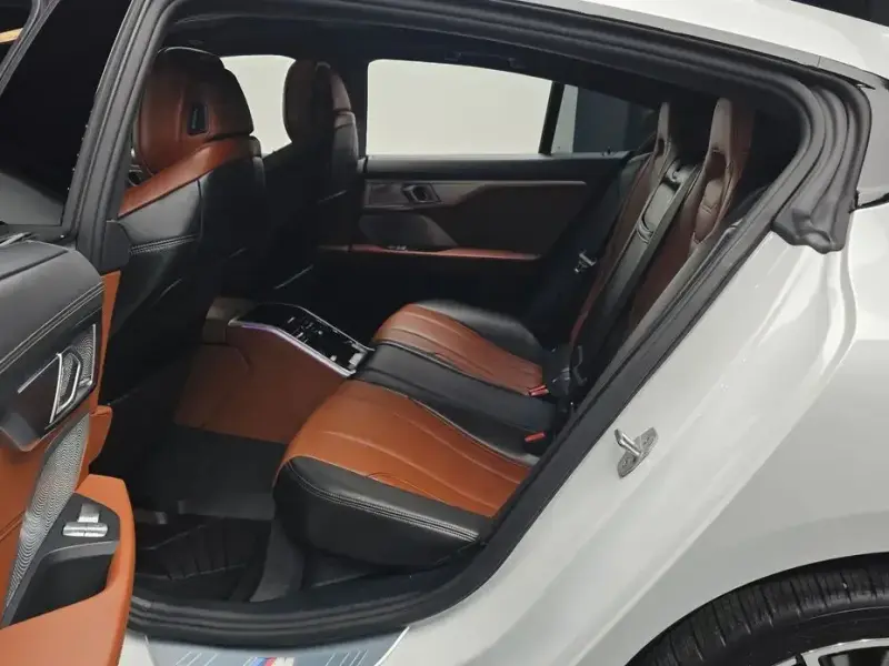 2023 BMW 8 серии с пробегом 24 245 км