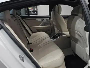 2025 BMW 8 серии с пробегом 6 862 км