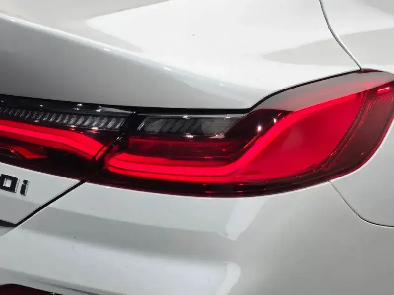 2023 BMW 8 серии с пробегом 15 450 км
