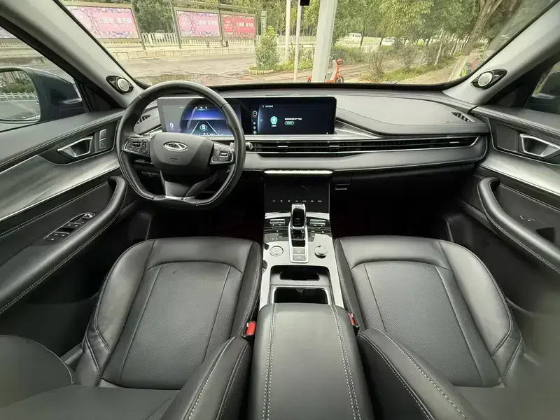 2022 Chery Tiggo 8 Plus с пробегом 40 000 км