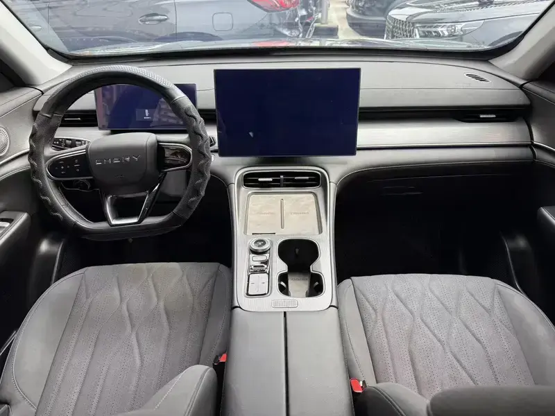 2025 Chery Tiggo 8 Plus с пробегом 20 000 км
