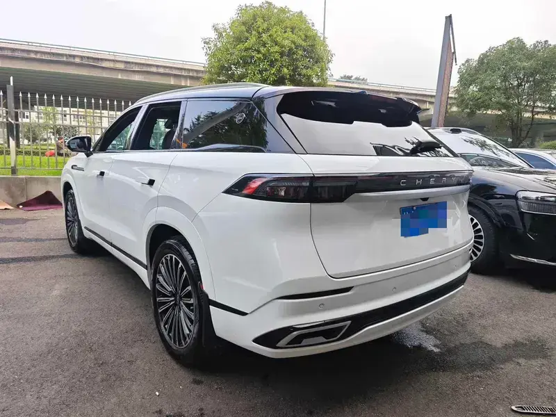 2025 Chery Tiggo 9 с пробегом 6 000 км